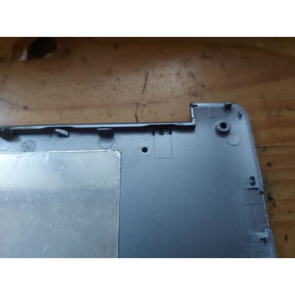 Casing Bawah Laptop Bottom Case AXIOO CW11Q3 / Mybook 11 Lite Silver Second Original