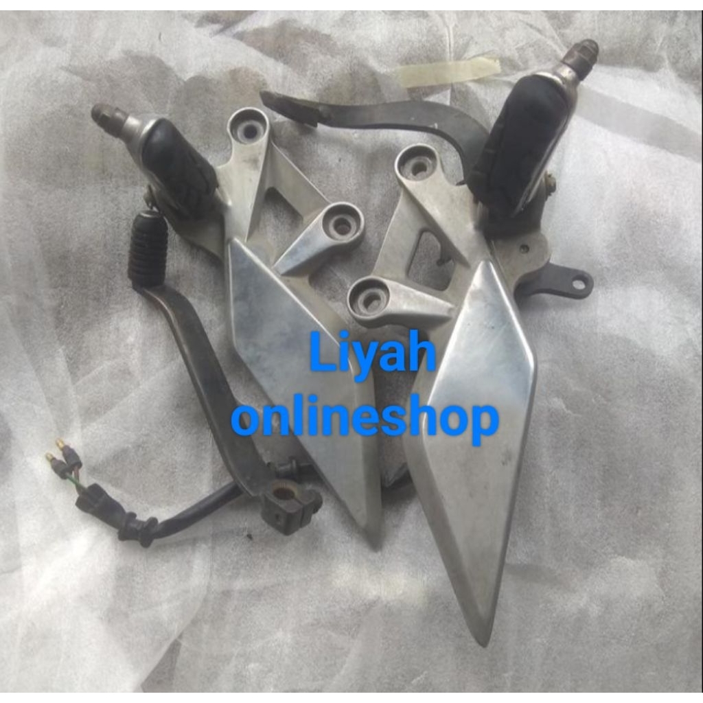 footstep foot step depan cb 150 r old CB150R lama original copotan
