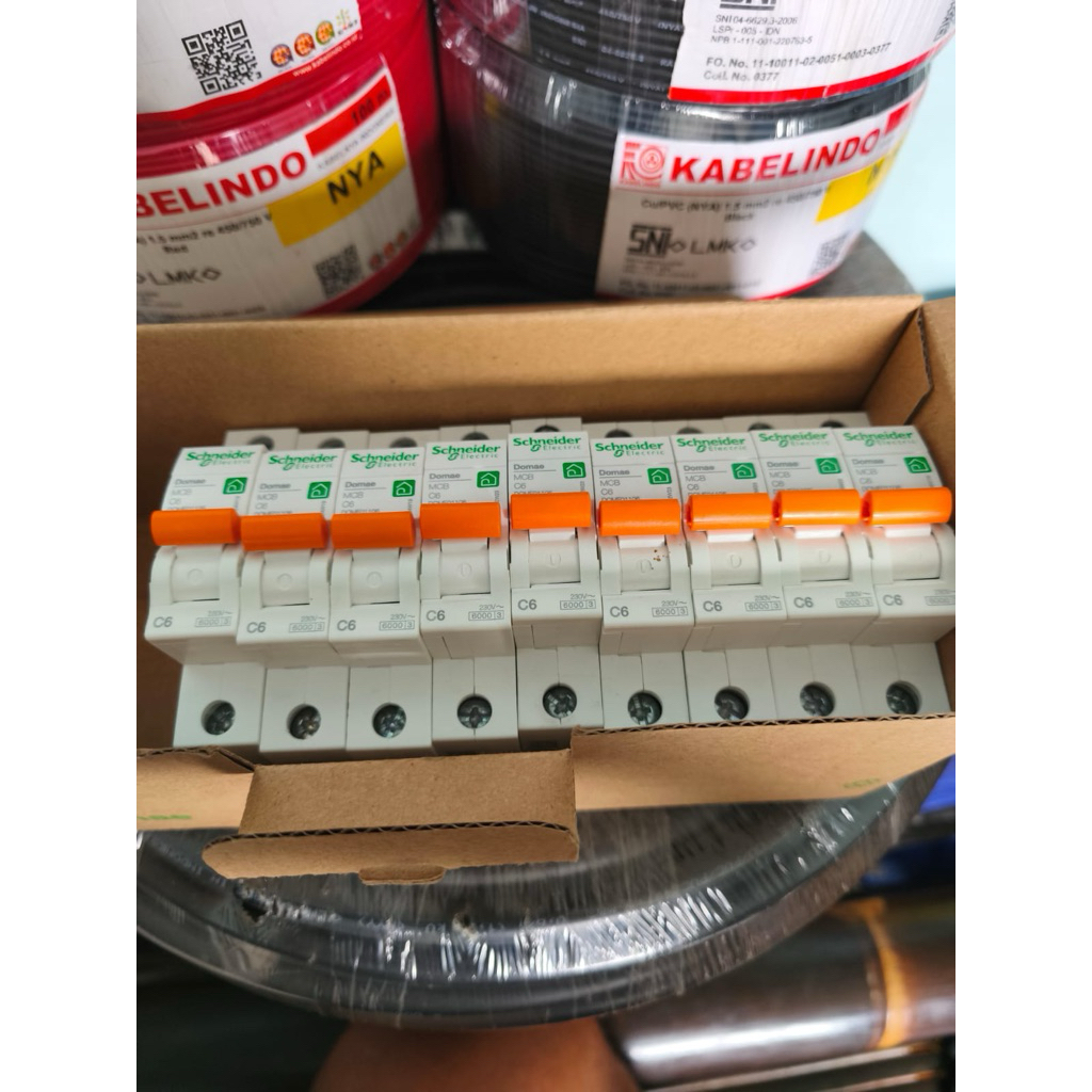 MCB SCHNEIDER ORIGINAL 1PHASE 16A