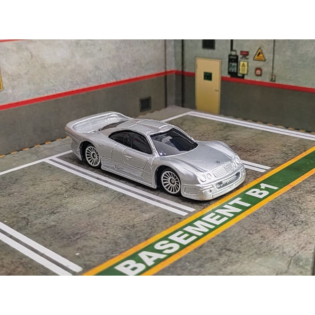 MAISTO LOOSE RIVET MERCEDES BENZ CLK LM SILVER