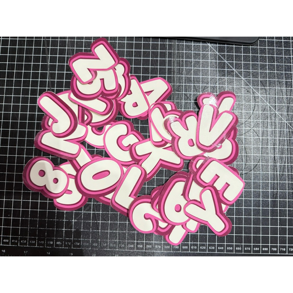 

STICKER HURUF DAN ANGKA WARNA
