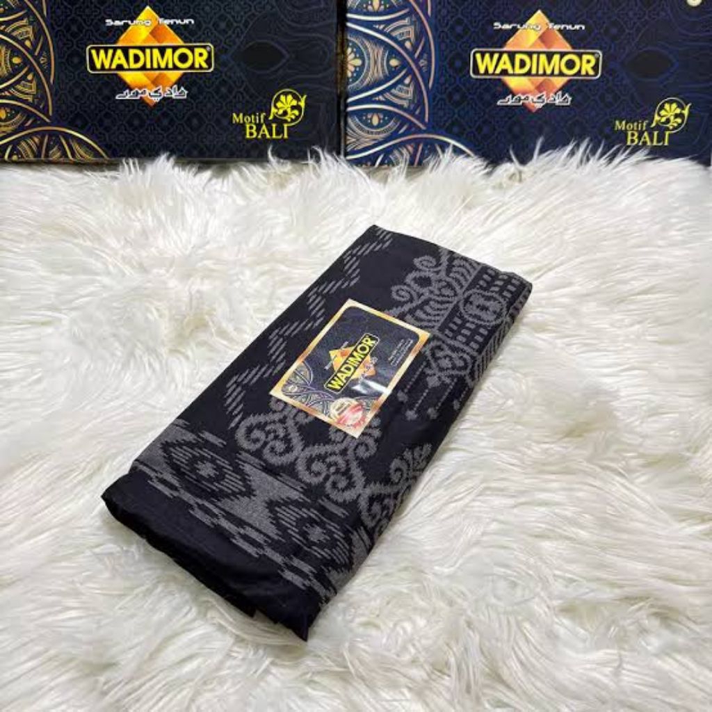 sarung wadimor motif Bali hitam polos