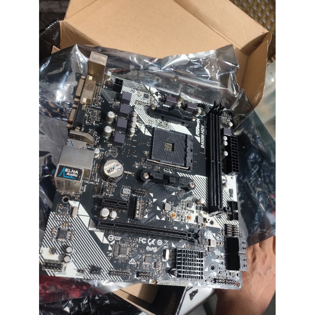 paket ryzen 3 2200g mobo asrock a320m tanpa ram