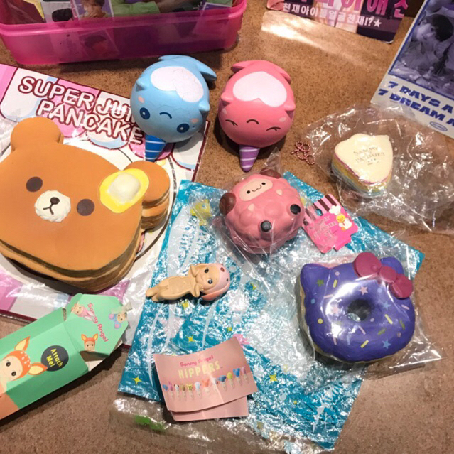 MURAH FLASH SALE SQUISHY LICENSED PRELOVED PUNIMARU SUPER JUMBO PANCAKE BANANA KSI POMMY BEAR HK HEL