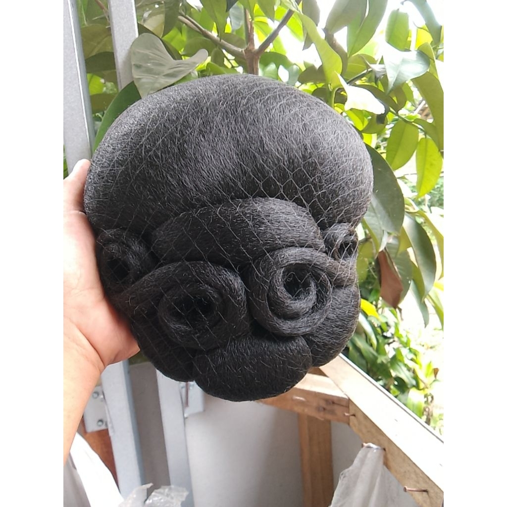 sanggul Dewi modern /sanggul Dewi besar