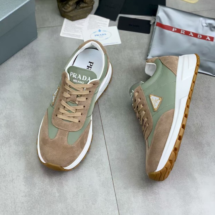 Prada Men's Casual Board Shoes, New Genuine Leather Sports Shoes, Fashionable and Comfortable Runnin