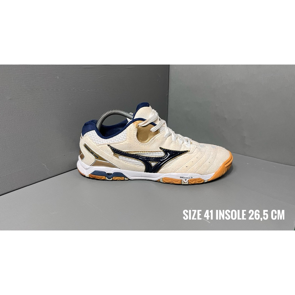 sepatu tenis meja/ sepatu second/ mizuno