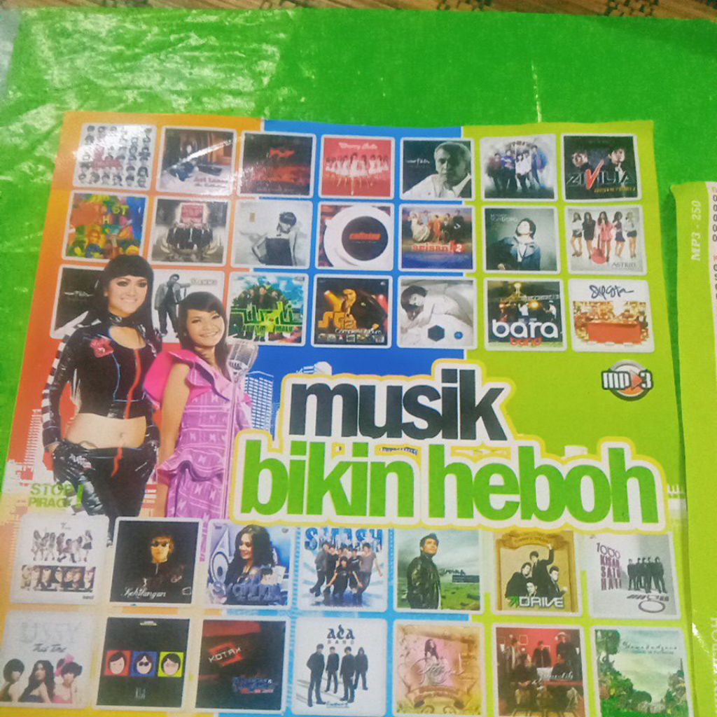 CD MP3 MUSIK BIKIN HEBOH V208