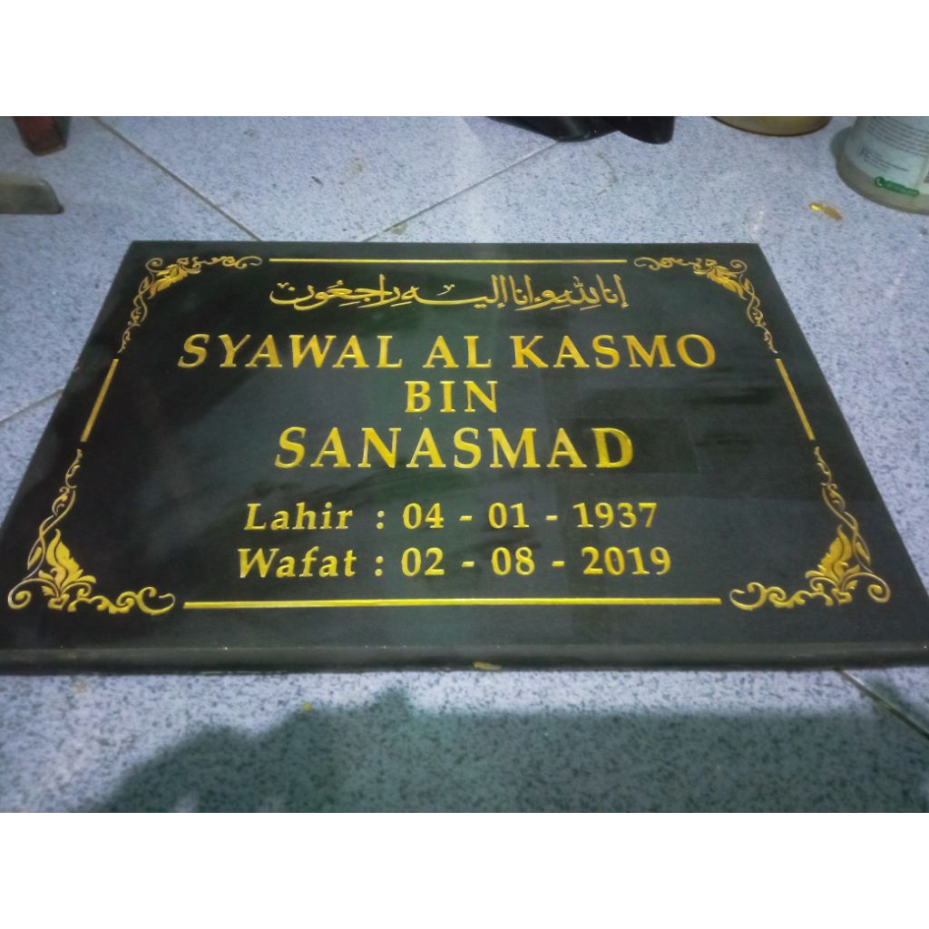 lempengan keramik 10x20 nisan makam