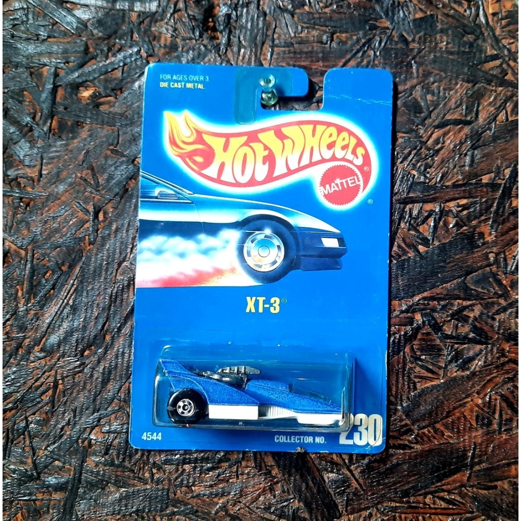 Hot Wheels XT-3 Blackwall Blue Card