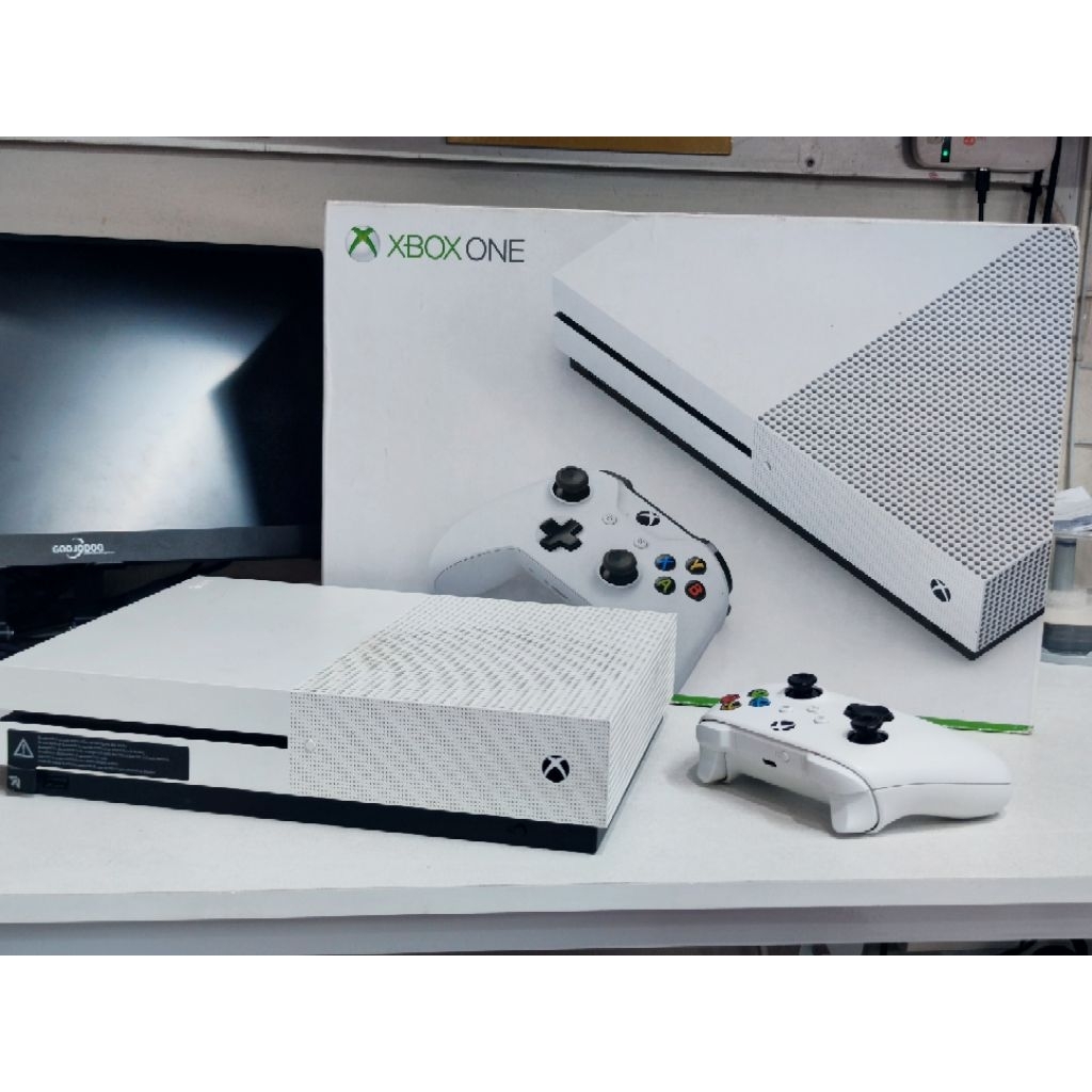 XBOX ONE S 512GB Second