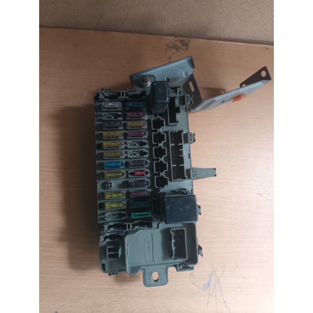 Box sekring mobil Civic Genio at Estilo