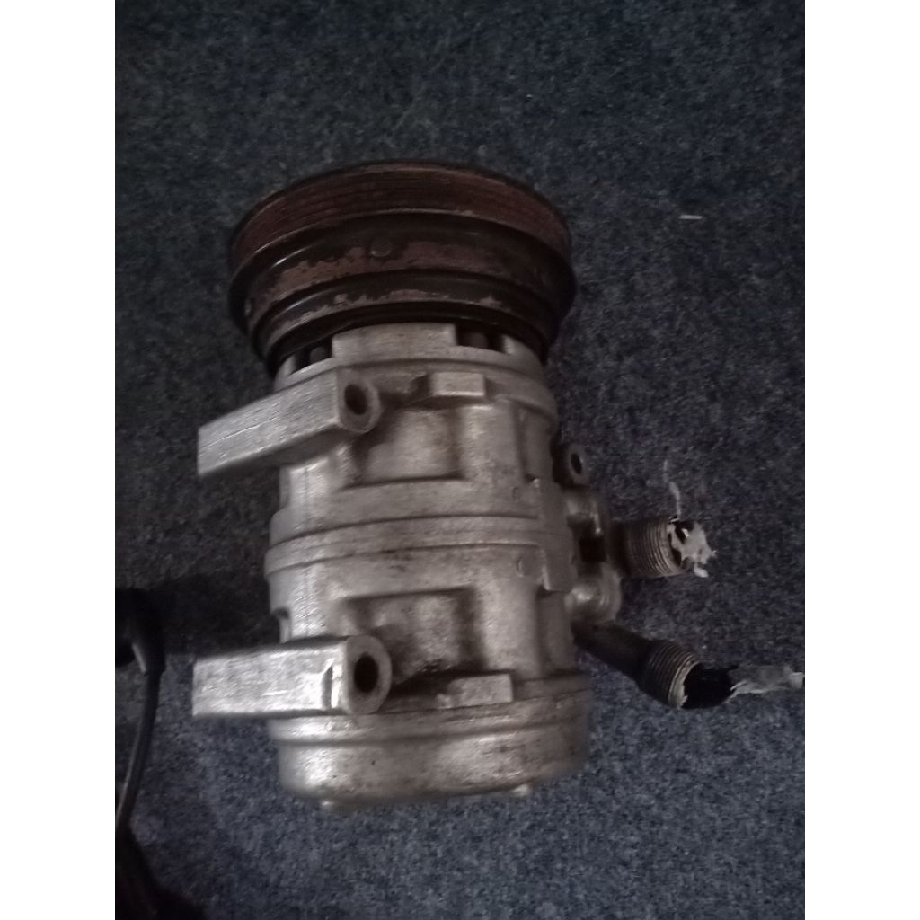 Kompresor AC Daihatsu Taruna/Feroza Copotan