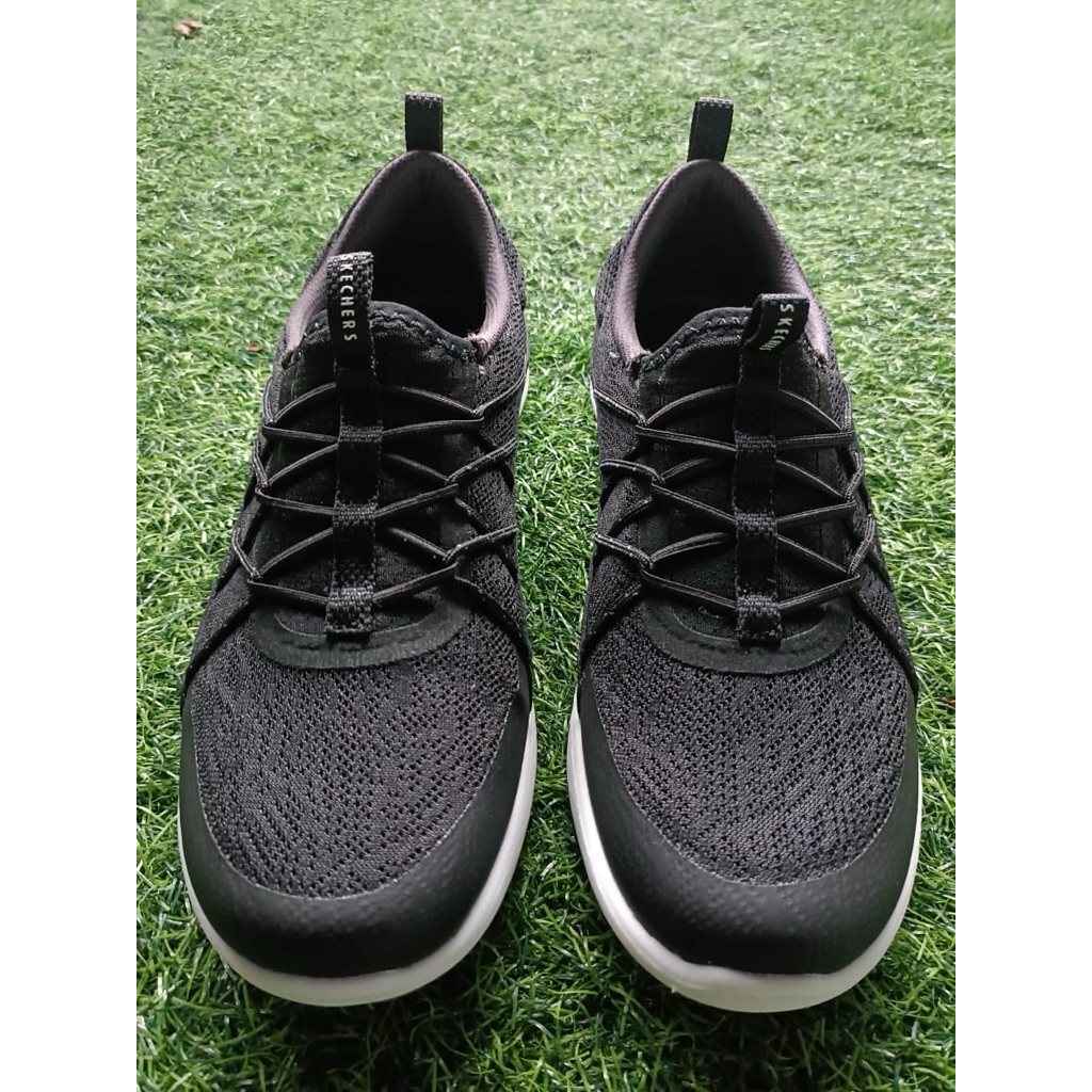 sepatu skechers wanita ukuran 38