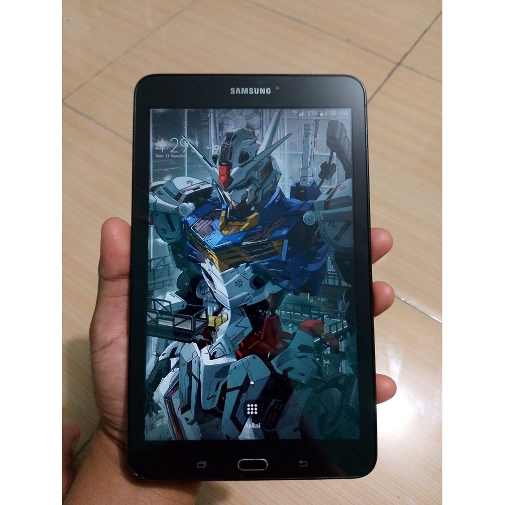 SAMSUNG Tab E SM-T3777