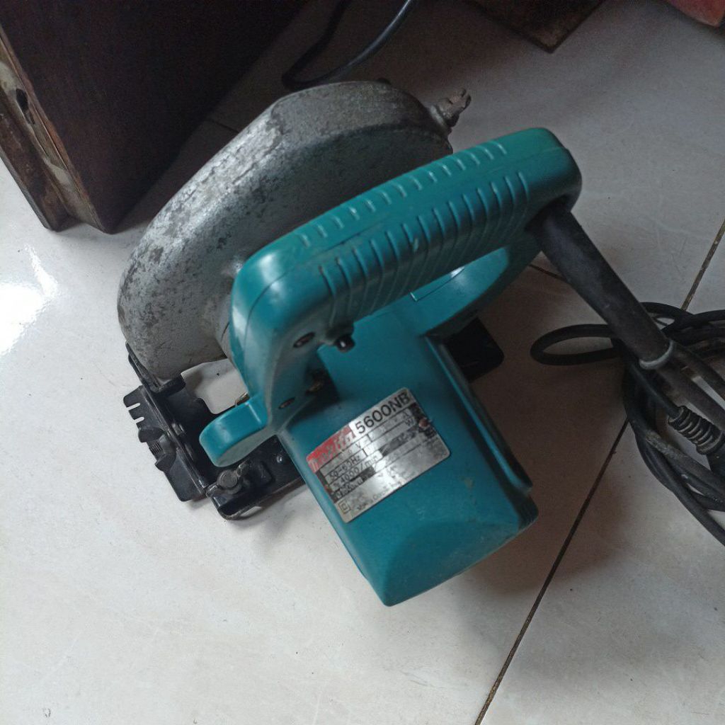 mesin serkel MAKITA 5600NB second ori/mesin potong kayu