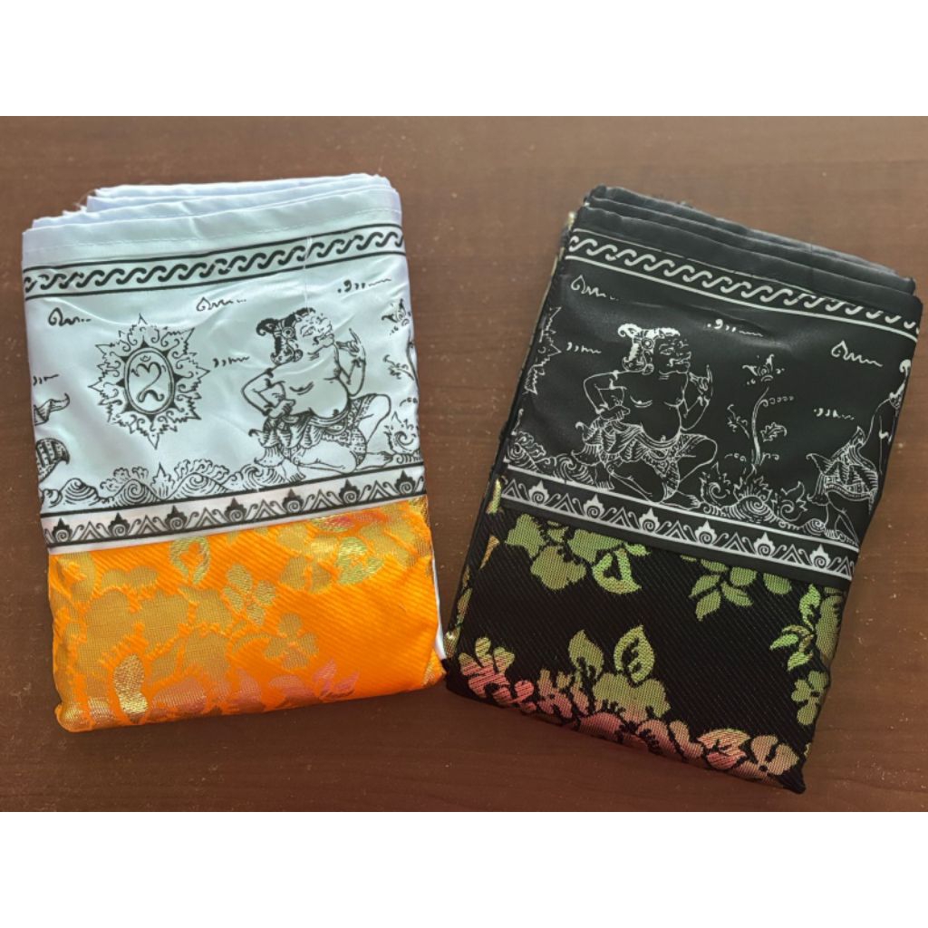 Wastra Pelinggih Singapur