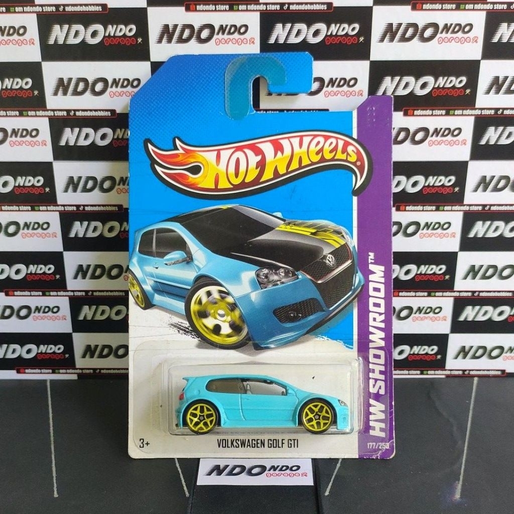 Hot Wheels Volkswagen Golf GTI Light Blue - 2013 HW Showroom