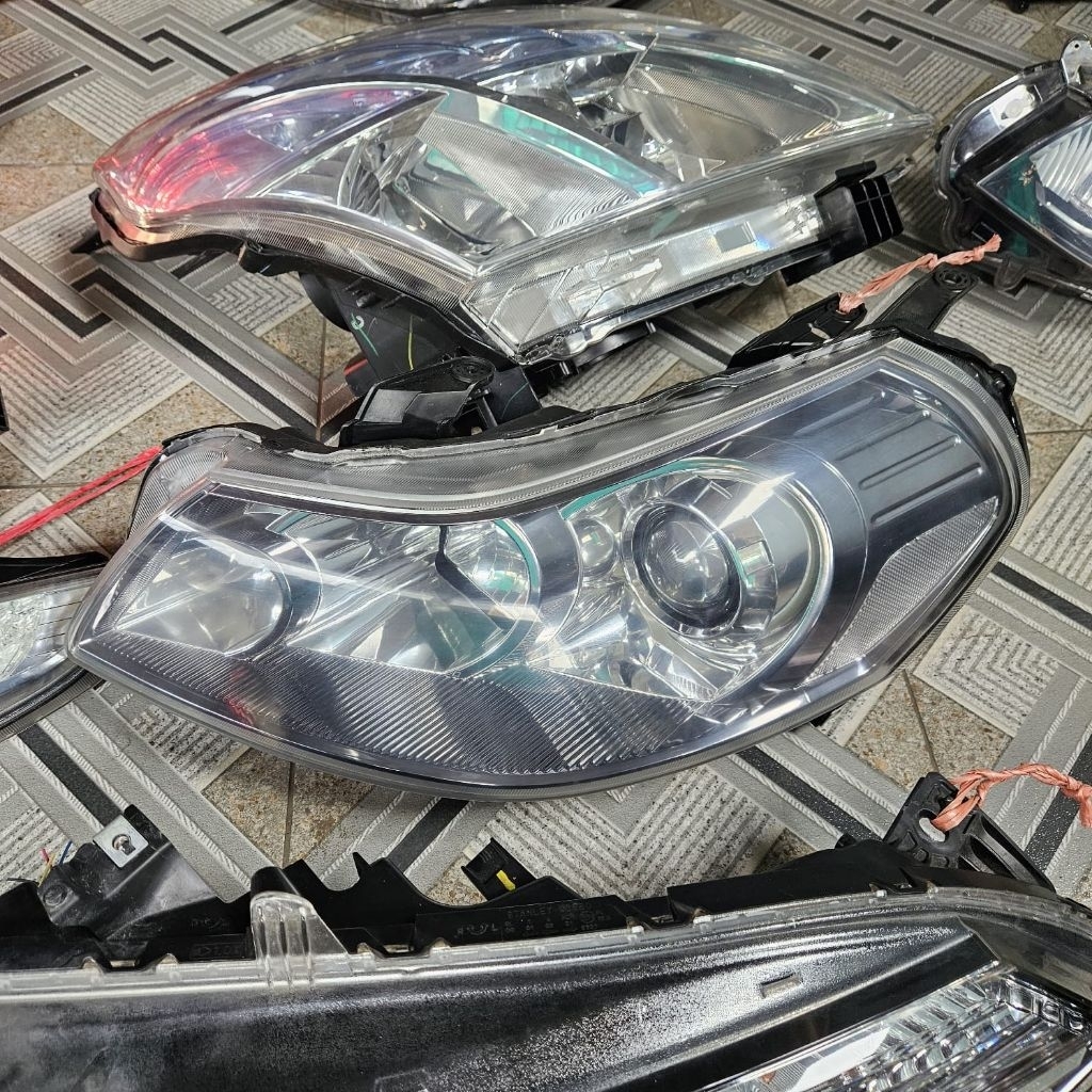 headlamp suzuki Sx4 Xover HID