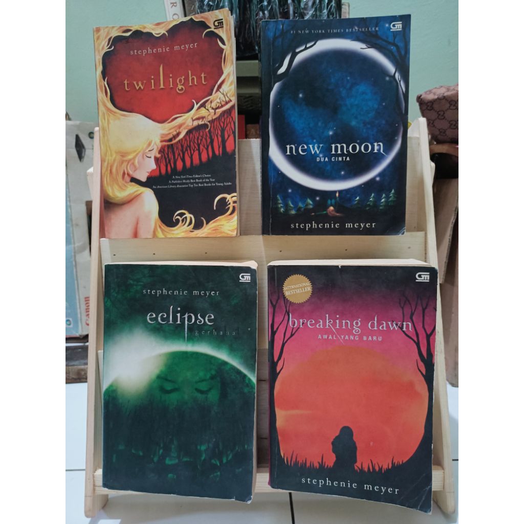Set Novel Twilight Saga Preloved