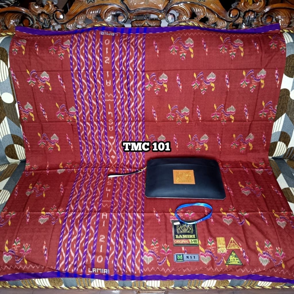 Sarung LAMIRI FULL SUTRA 210 Motif MST TMC Timbul