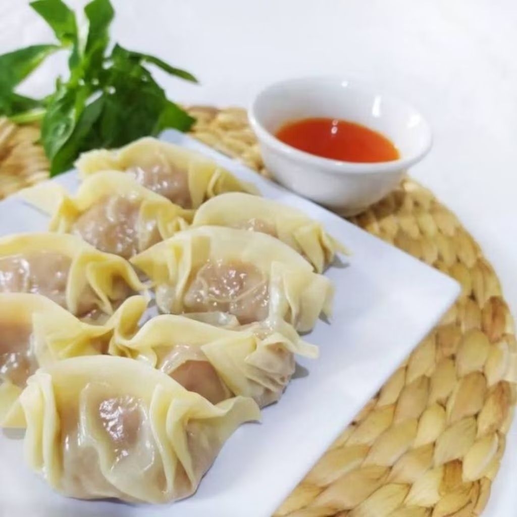 

JFood Gyoza Ayam Dumpling Frozen Food isi 30 pcs