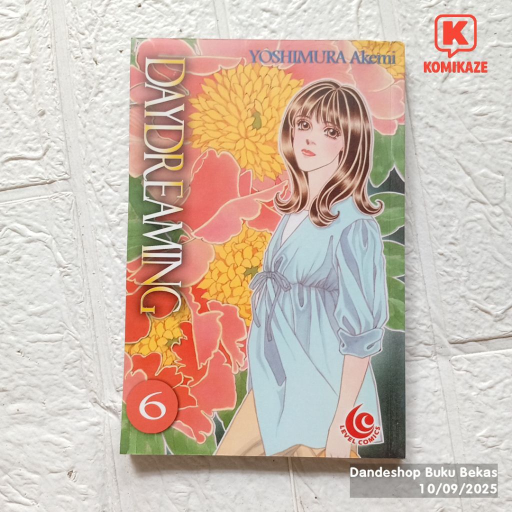 Daydreaming by Yoshimura Akemi - Komik Manga Bekas Original Cabutan