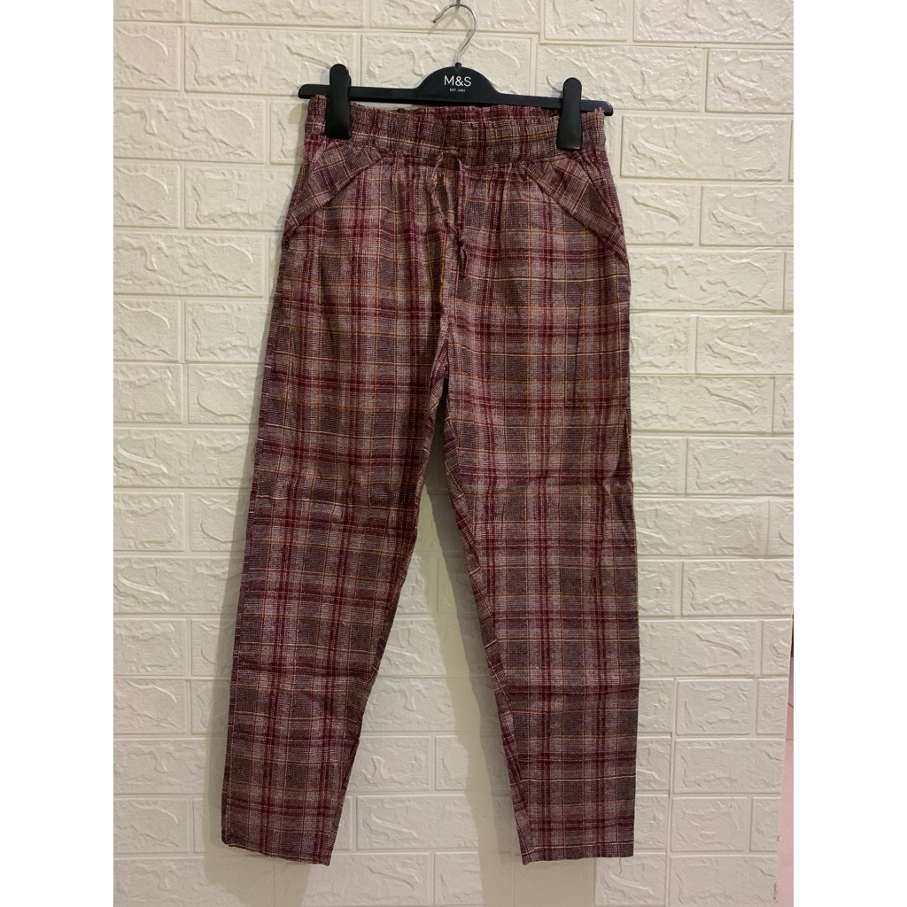 Celana Panjang Berkaret Wanita