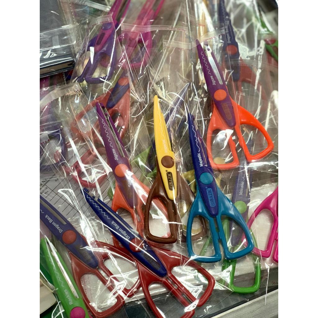 

gunting zig zag bazic satuan ( bahan pisau stainless) ukuran 6.5 inch ( kemasan plastik) tanpa blister