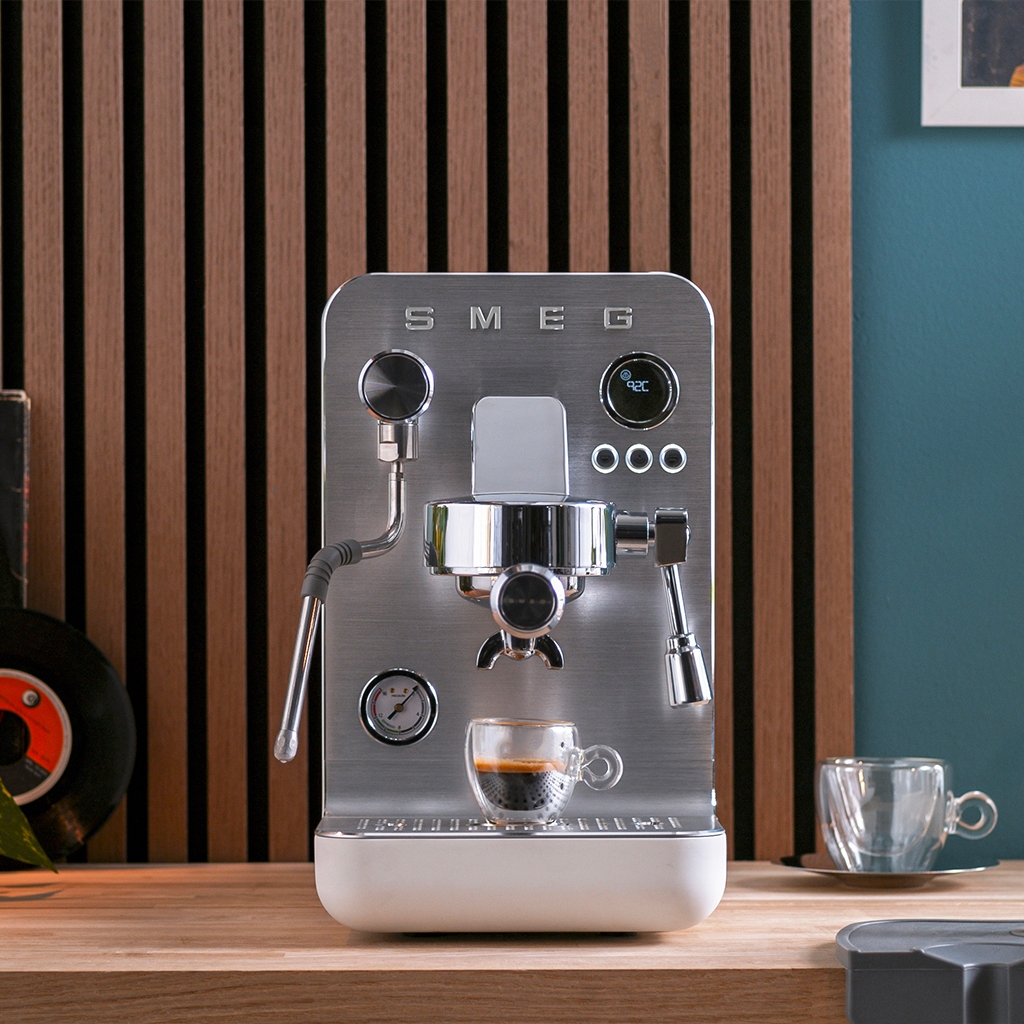 SMEG EMC02 Minipro Espresso Coffee Machine Collezione
