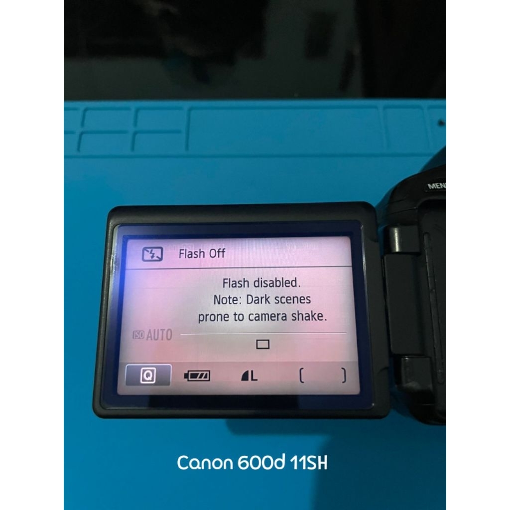 LCD Canon EOS 600d (bekas & minus) kode 11SH
