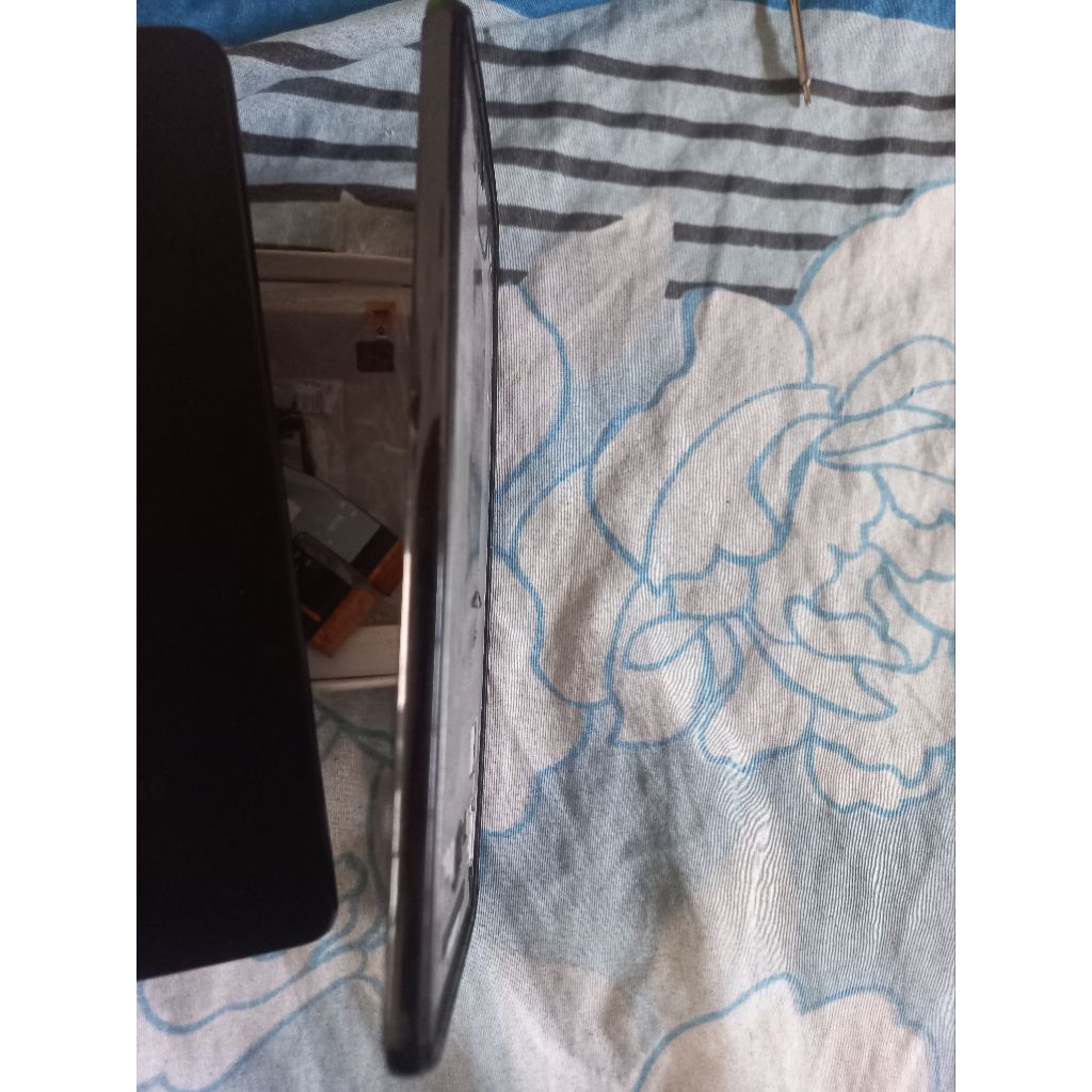 bezel frem vibert tombol onof volume samsung a52 5G ori copotan hp masih oke