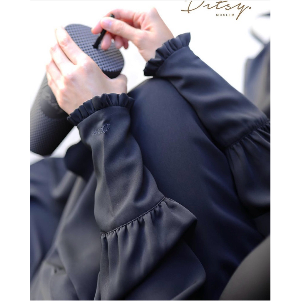 Preloved Ditsy size XL