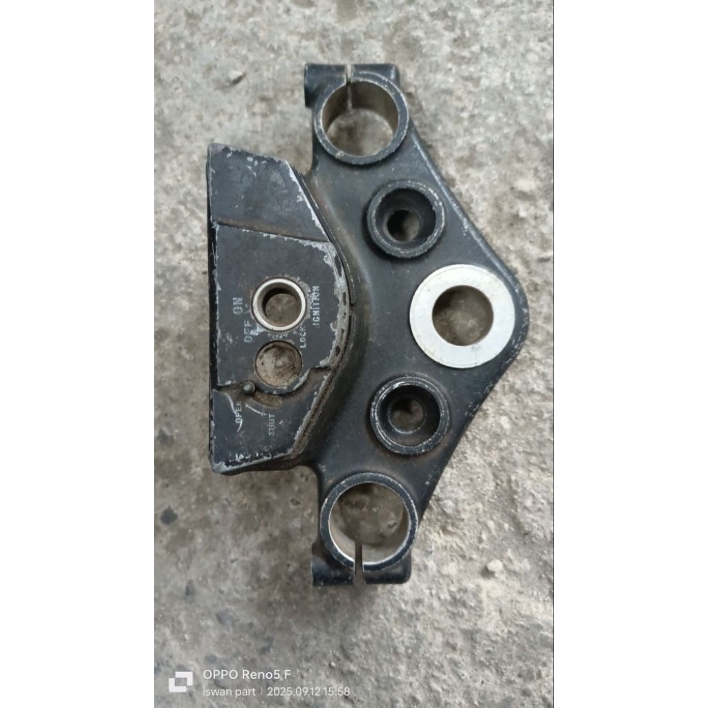 T segitiga atas Honda Megapro mono/verza original copotan