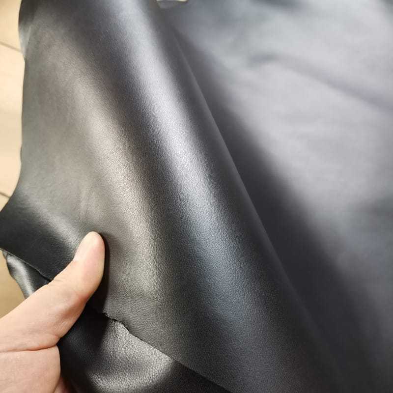 Kulit Domba Asli Lembaran Ukuran 21x30 - Kulit Domba Hitam