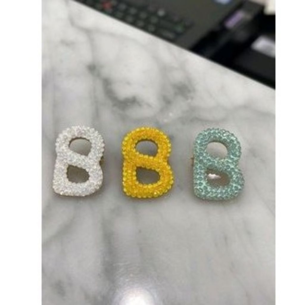 Buttonscarves Preloved Petite Signature Brooch