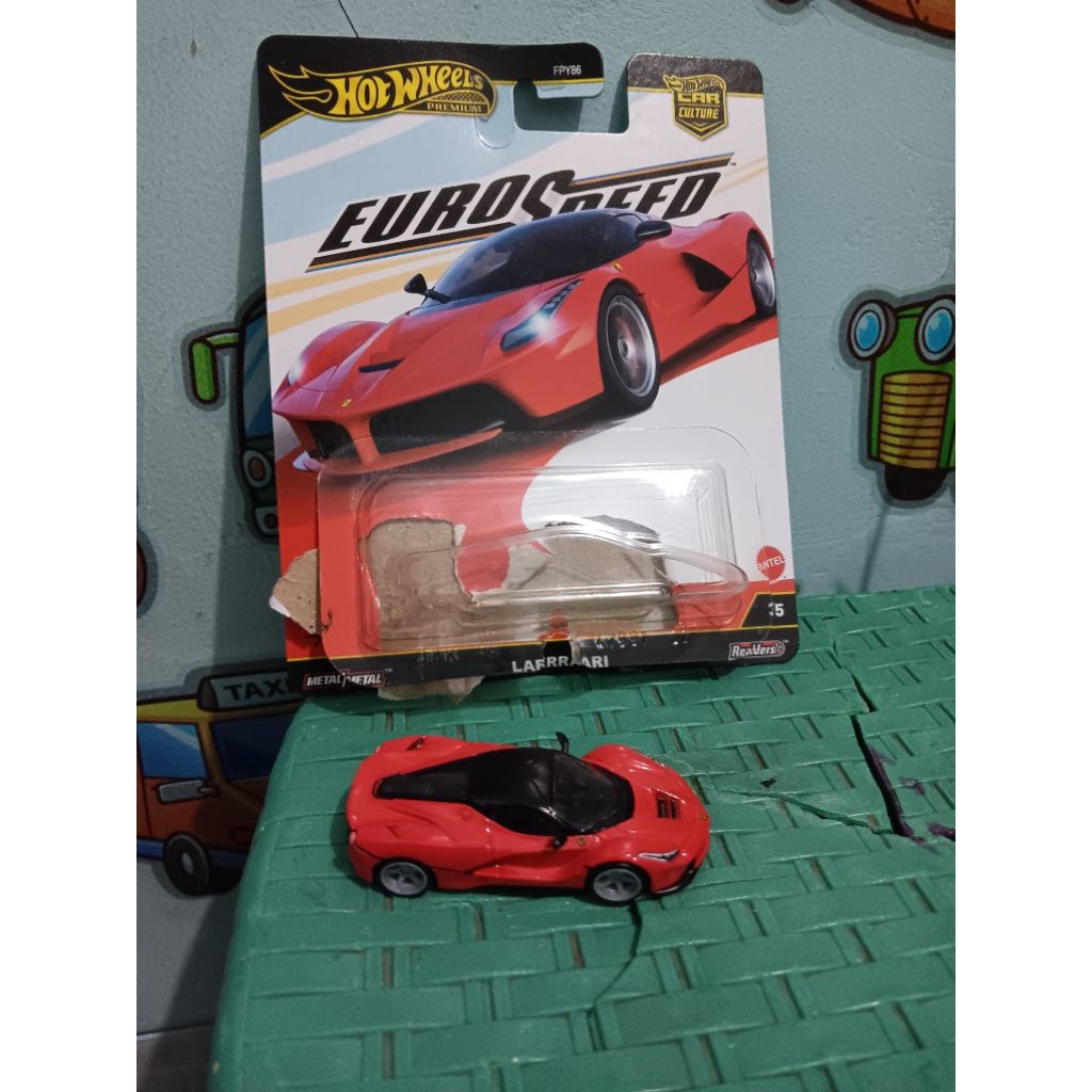 hotwheels la ferrari premium