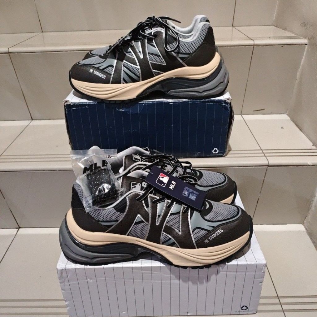 SEPATU MLB NEWYORK YANKEES BIGBALL CHUNKY FIELDER DENIM