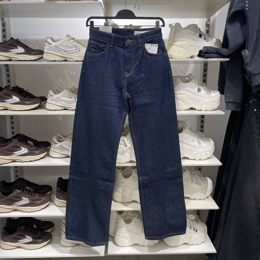 Jeans Straight Wide BERSHKA Women jastip (jasa titip)