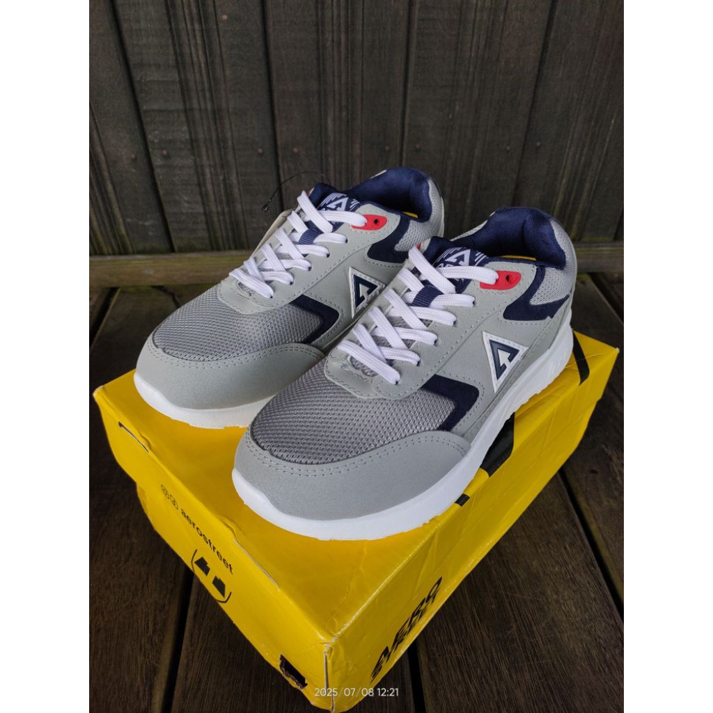 Aerostreet Osaka Putih Abu Muda Biru Tua