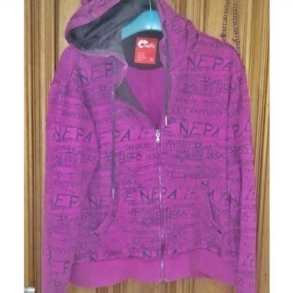 Nepa Hoodie Red Violet