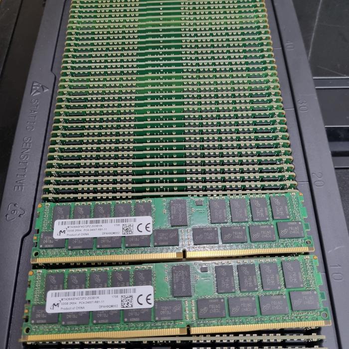 RAM SERVER DDR4 32GB PC2400T OK