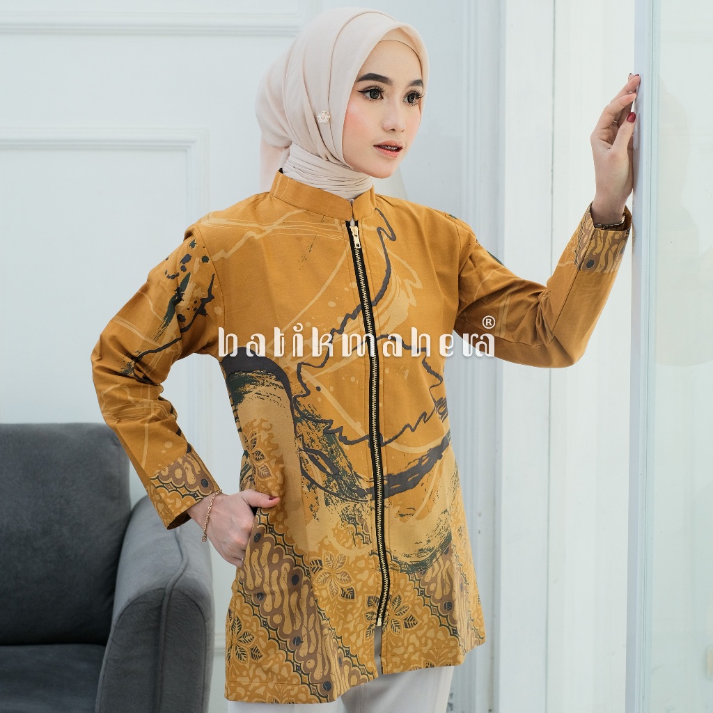 Batik Mahera Blouse Batik Atasan Wanita Kerja Premium Motif Jathayu Warna Kuning Lapis Trikot