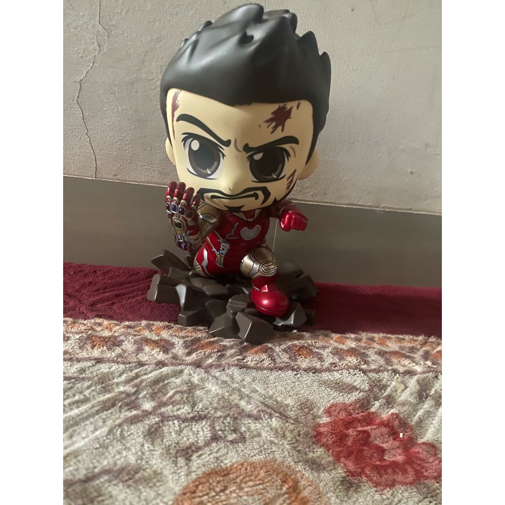 hot toys cosbaby iron man