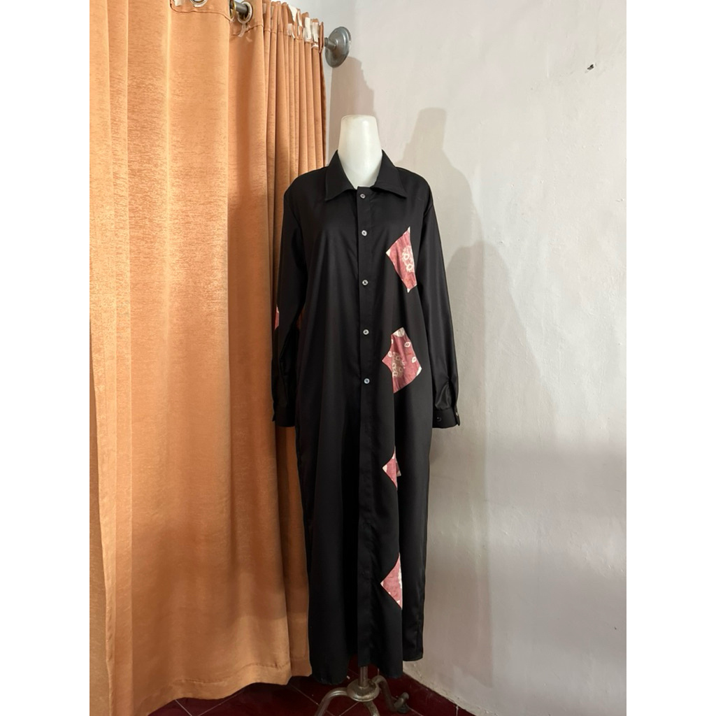 Gamis Hitam Kombinasi Batik Toyobo