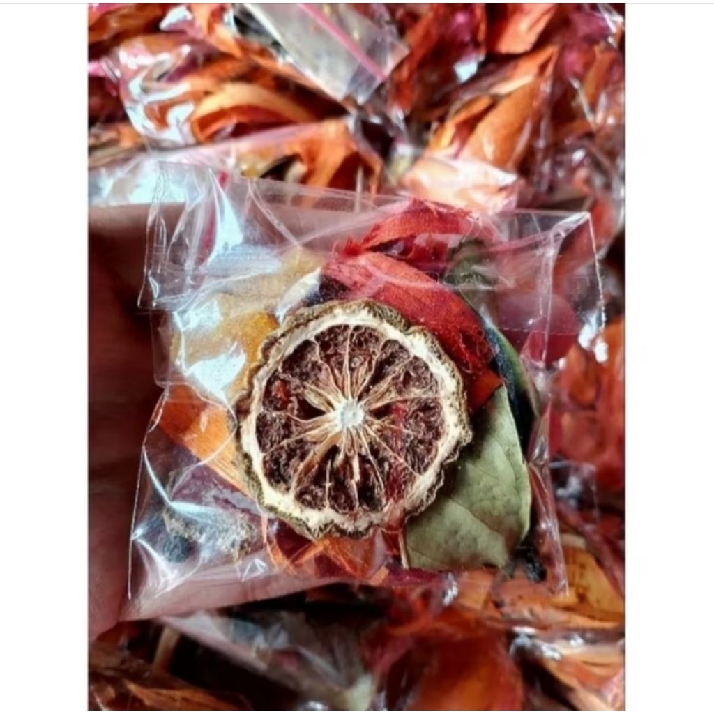 wedang uwuh plus jahe