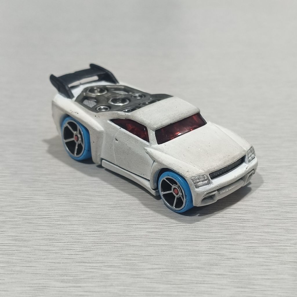 Hotwheels Bassline Custom