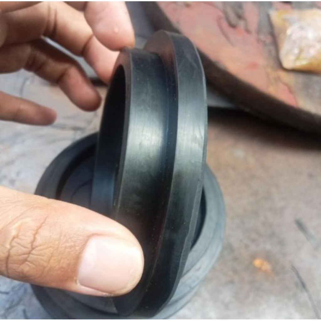 Kaki karet dop 4 inch / kaki kursi DOP 4 inch