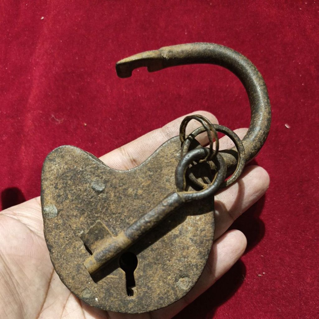 Gembok Kuno Jaman Belanda Voc Asli Fungsi