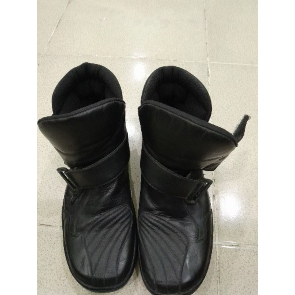 sepatu ahrs touring original mulus